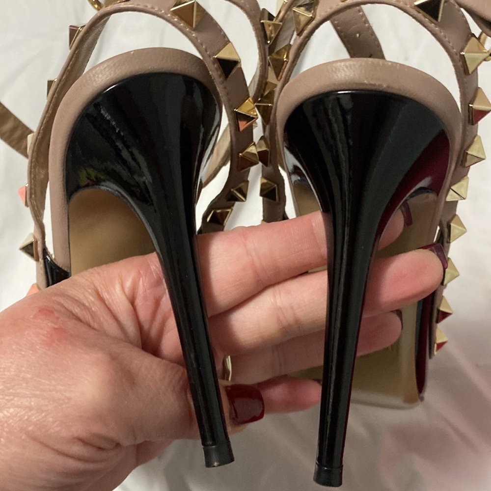 Valentino stud - Picture 10 of 10